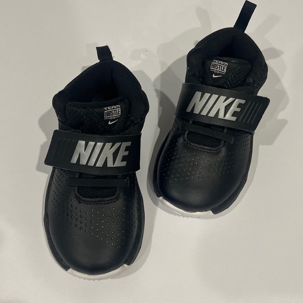 New Toddler Nike sneakers